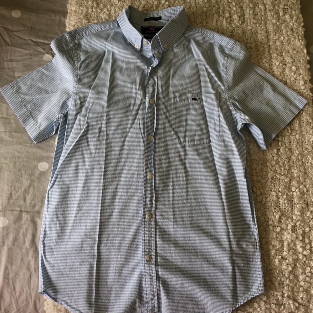 Vineyard vines short sleeve shirt